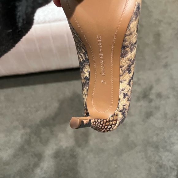 J Crew Snakeskin heels - Picture 2 of 4